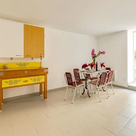 Holiday home In Cathar Village Of Montouliers